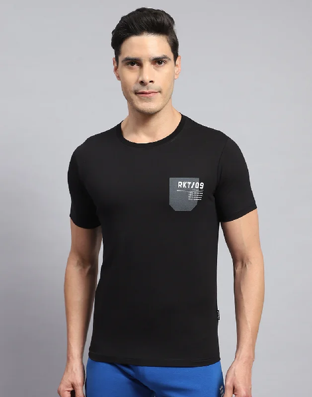 Men Black Printed Round Neck Half Sleeve T-Shirt